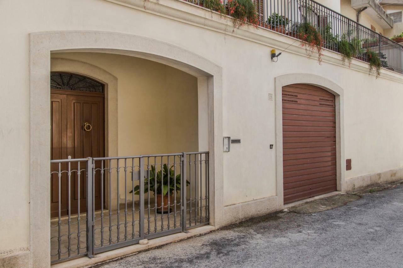 Villa Vivi La Contea Modica Exterior foto